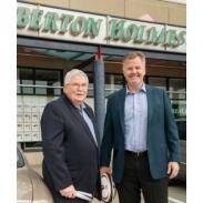 Mike HOLMES